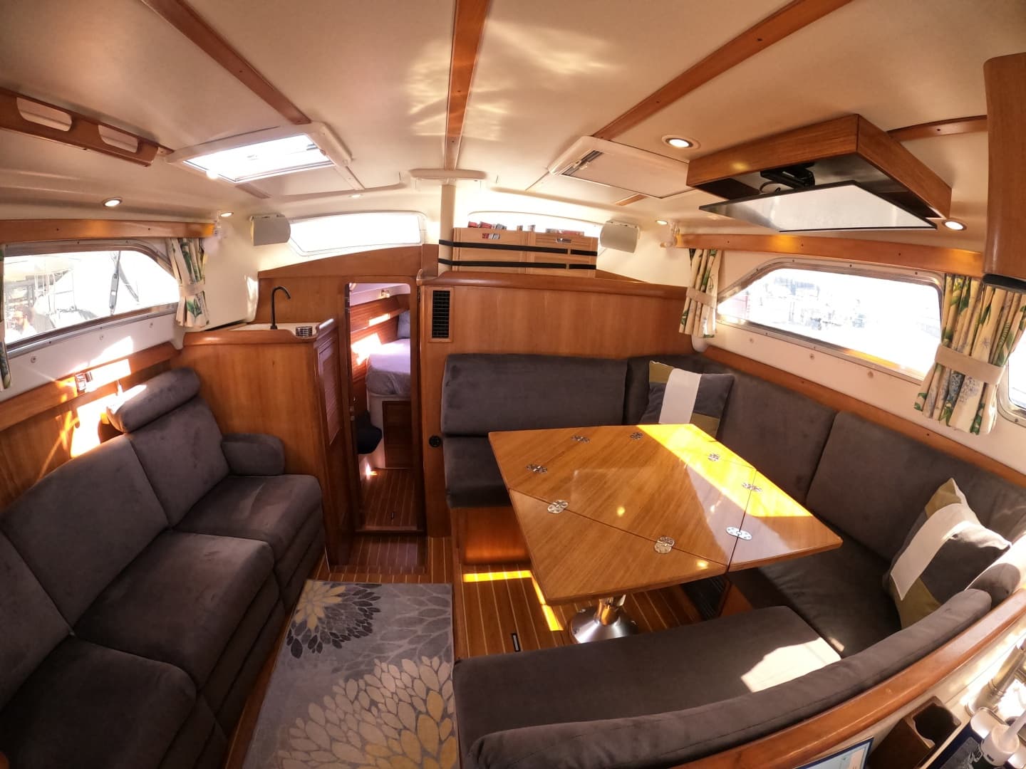 2005 Catalina Morgan 