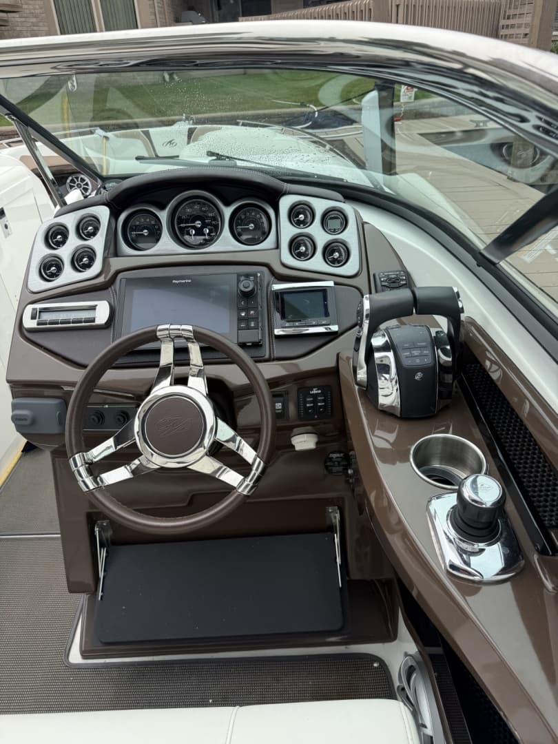 2016 Monterey 328SS