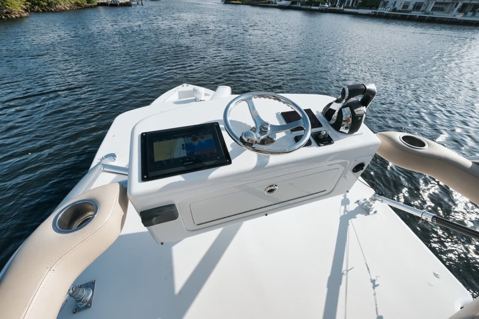 2017 Bahama 37