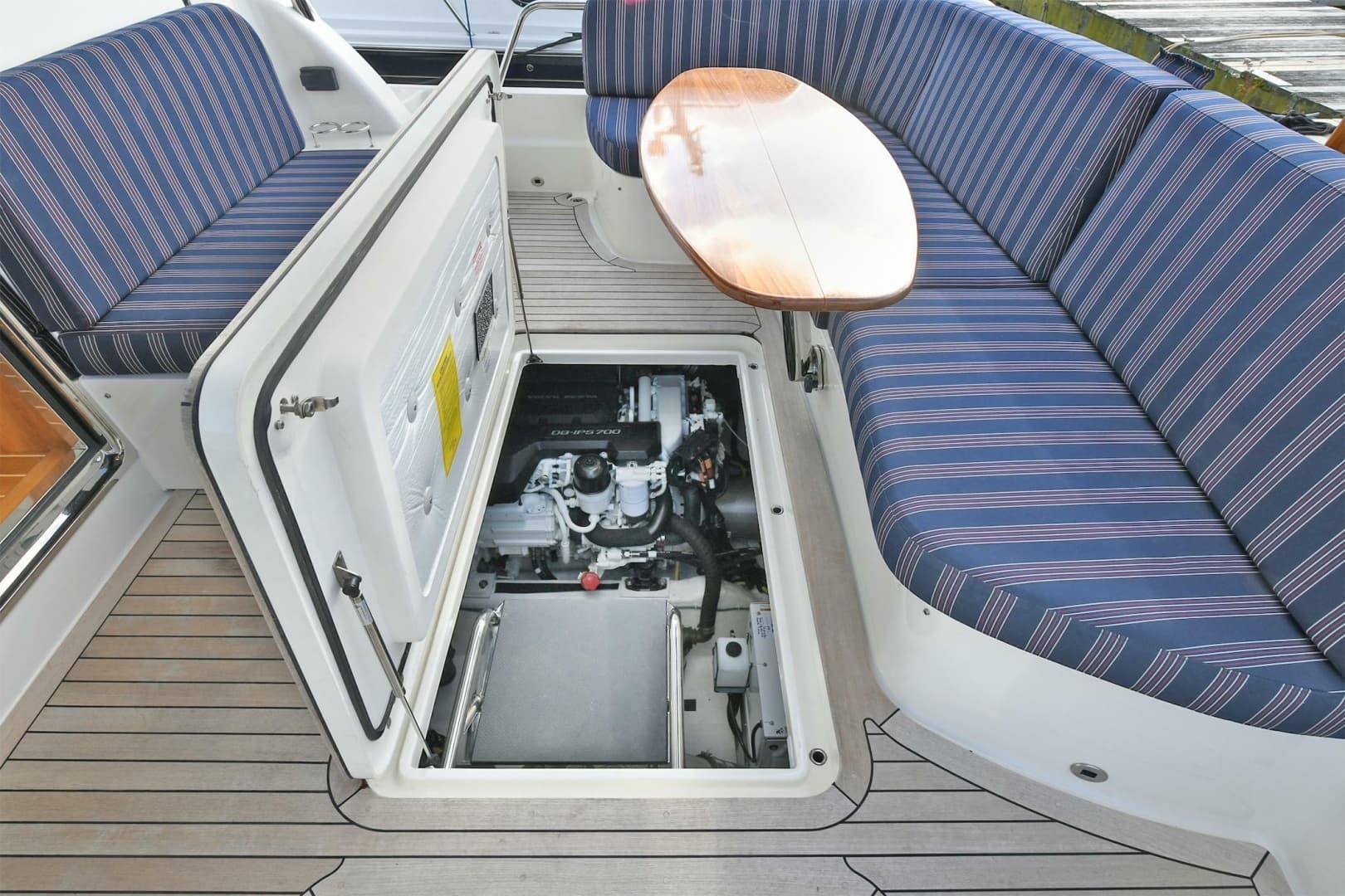 2021 Sabre 48 Salon Express