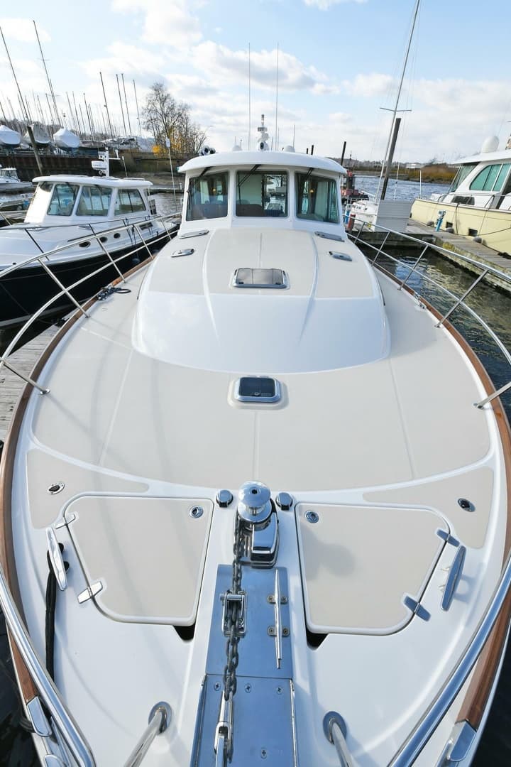 2021 Sabre 48 Salon Express