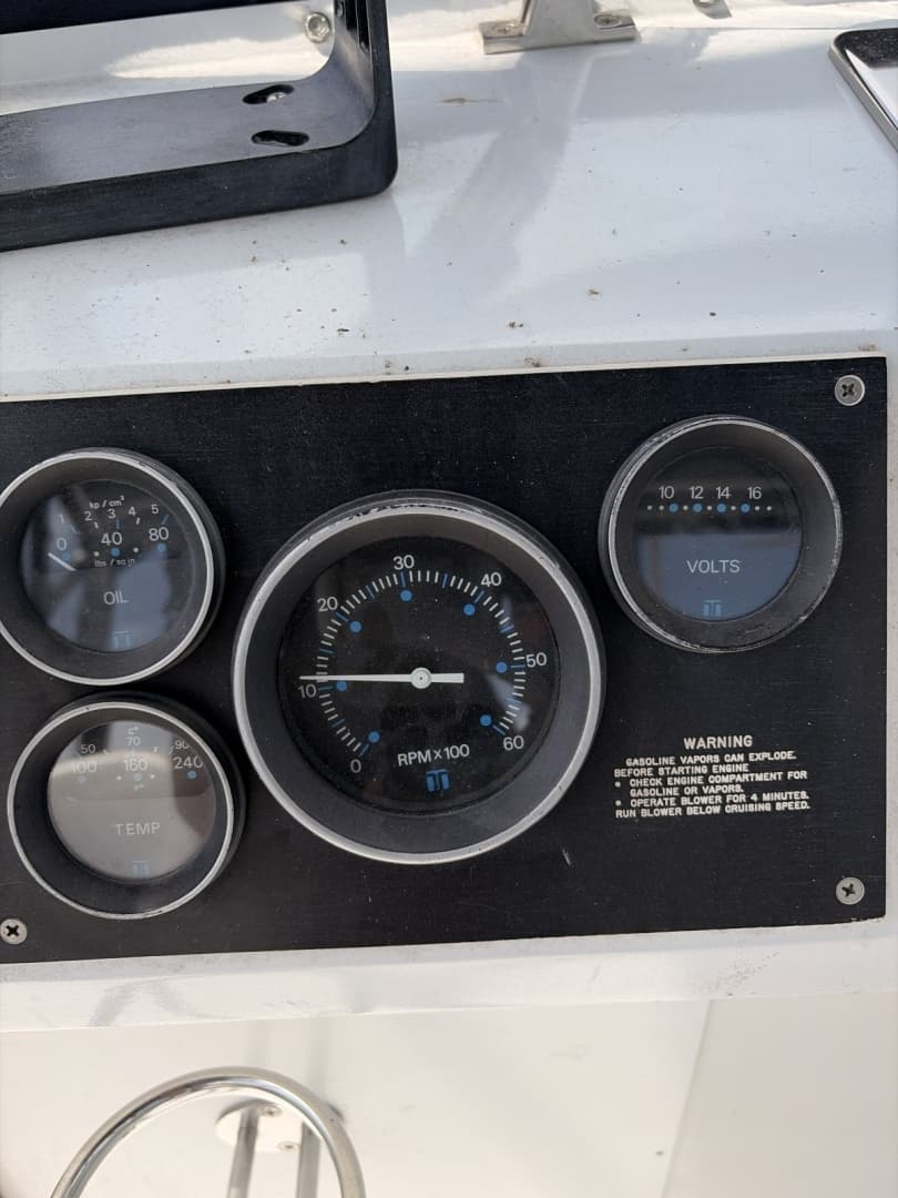 1985 Marinette 39 DC