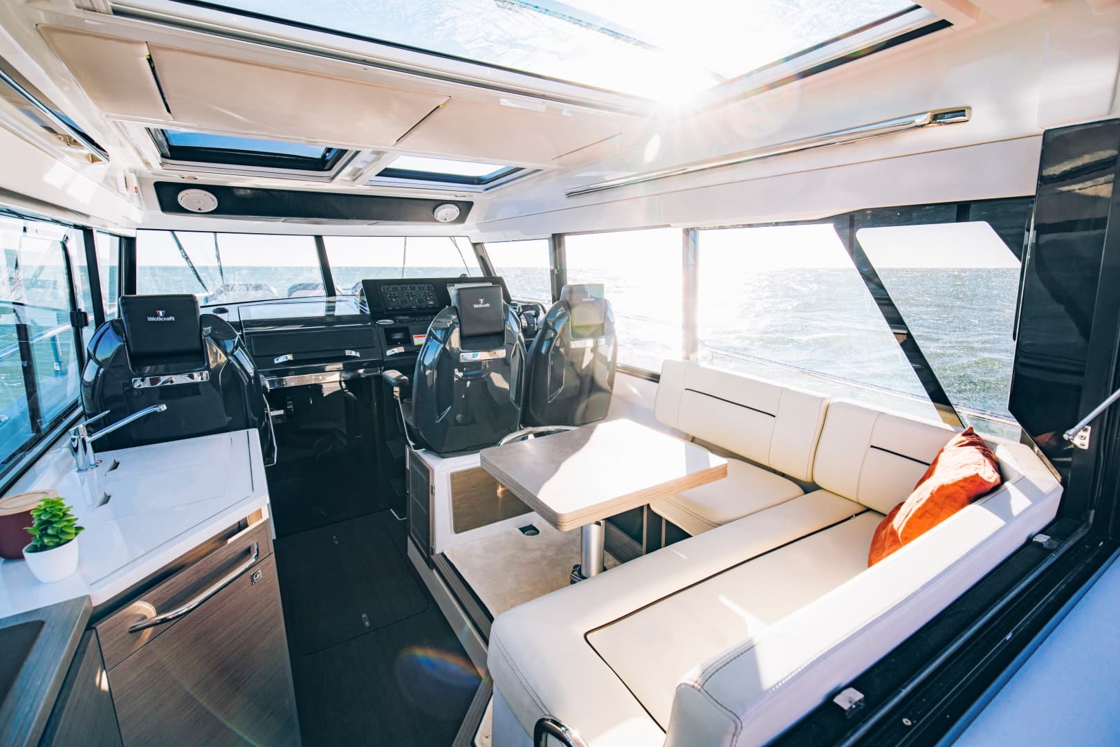 2027 Wellcraft 38 Explorer