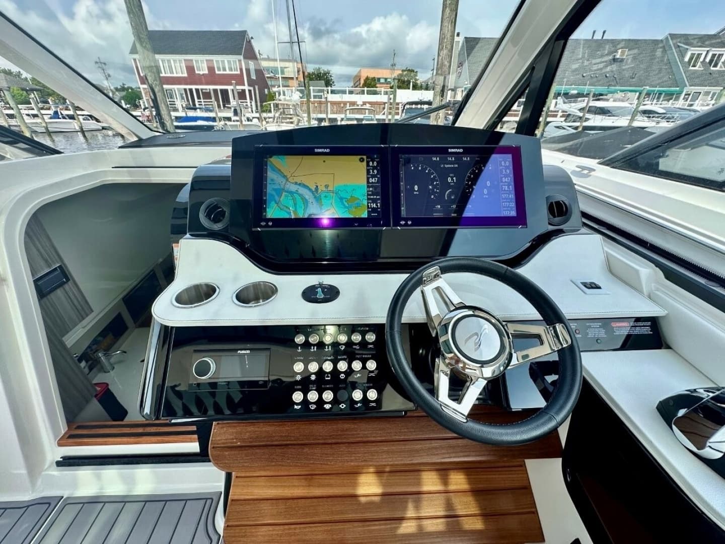 2022 Sea Ray 37 Sundancer 370 OB