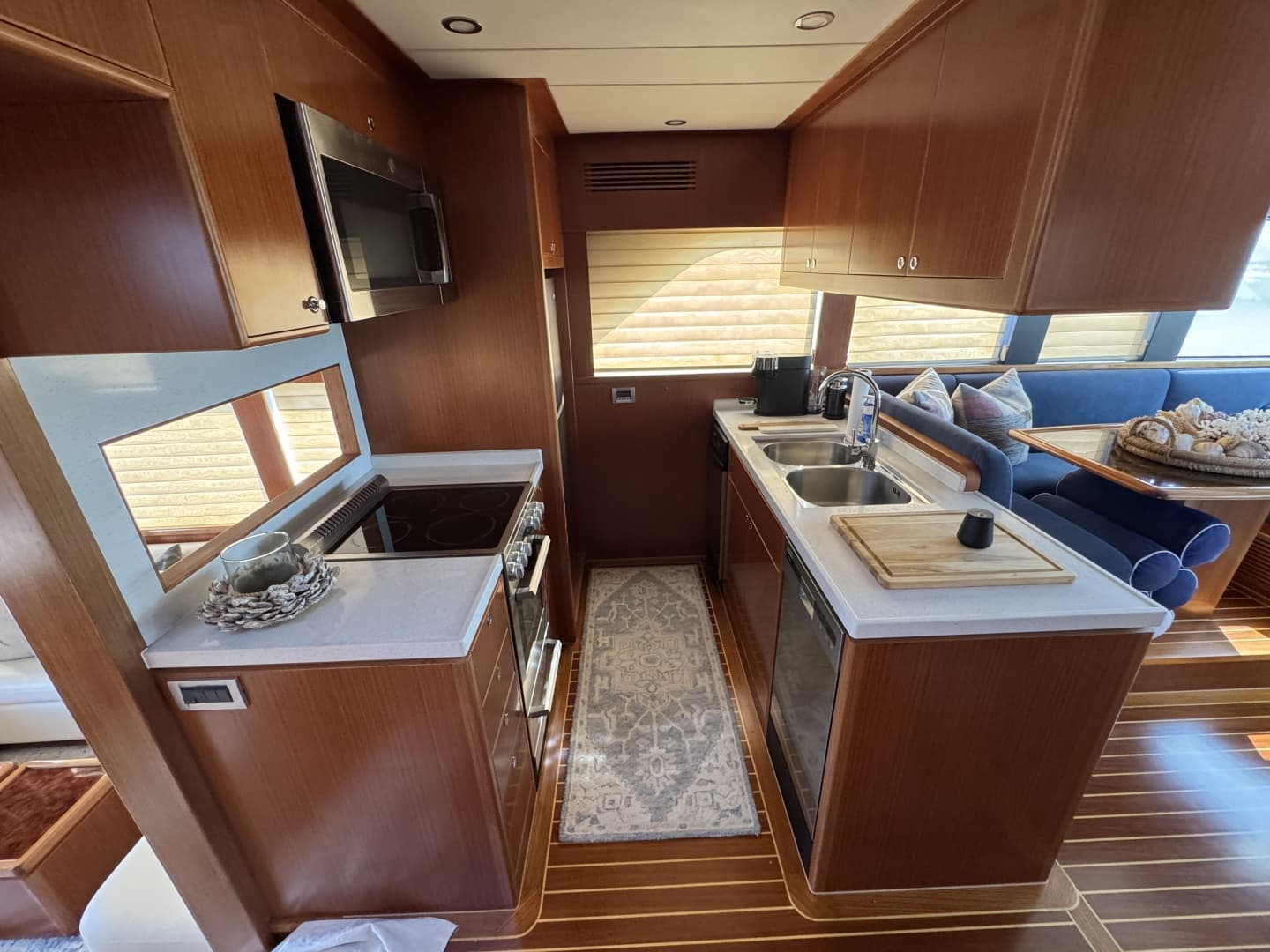 2023 Apollonian Yachts Apollonian Yachts 52 Pilothouse