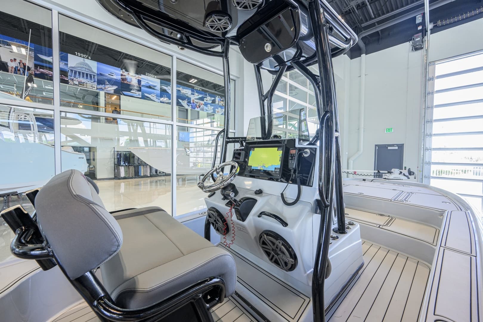 2017 Yellowfin 24 Bay CE