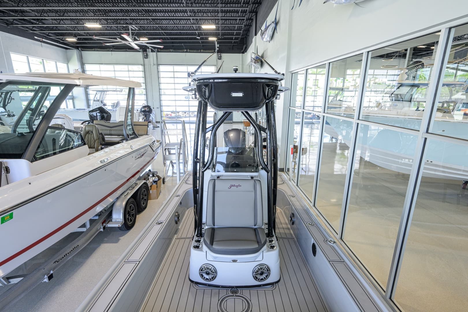 2017 Yellowfin 24 Bay CE