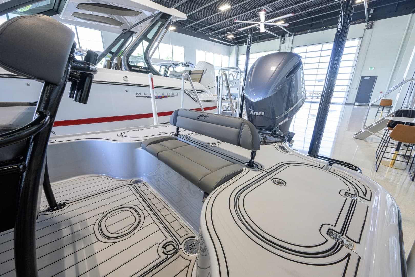 2017 Yellowfin 24 Bay CE