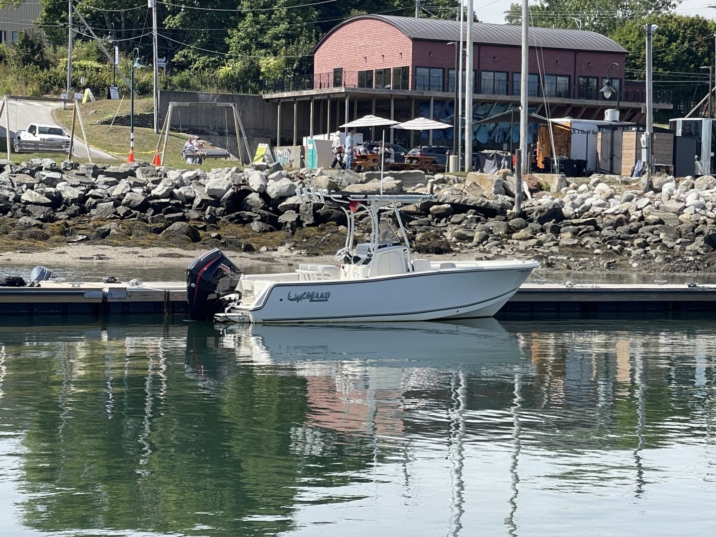 2023 Mako 214 CC