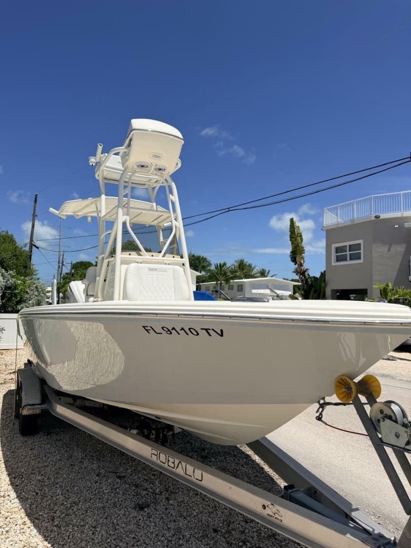 2024 Pathfinder 2400 Open