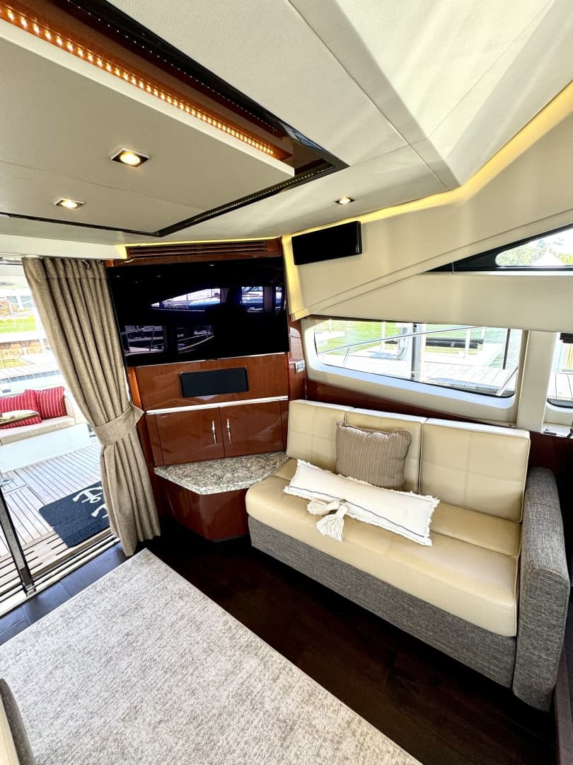 2017 Sea Ray L650 Fly