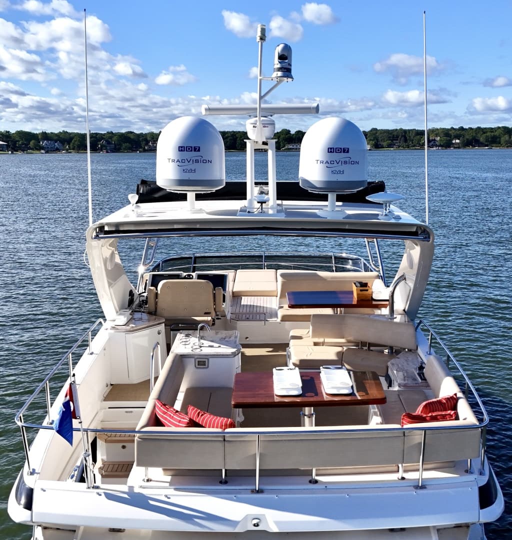 2017 Sea Ray L650 Fly