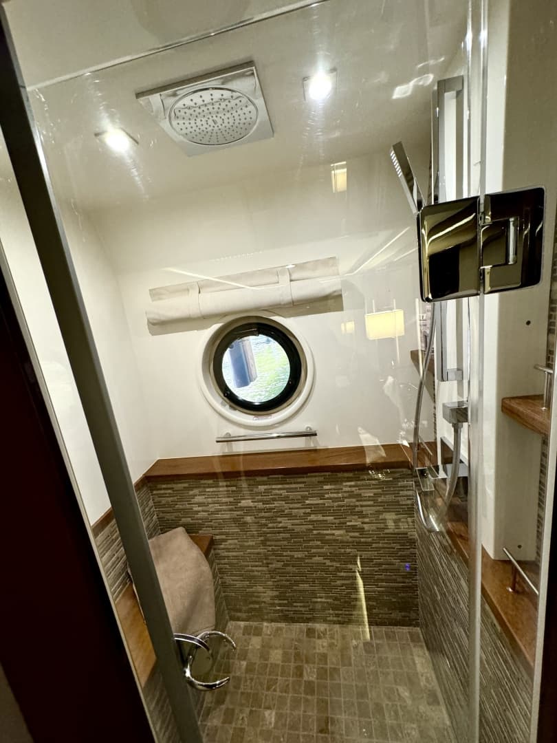 2017 Sea Ray L650 Fly