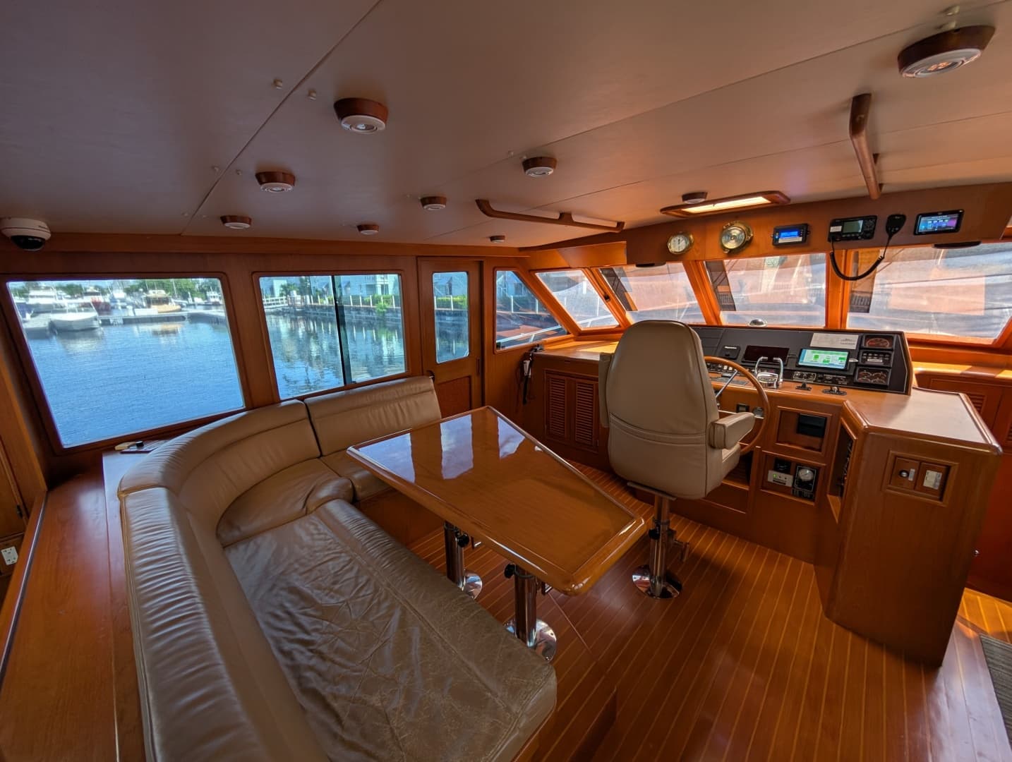1997 Offshore Yachts Pilothouse Motor Yacht