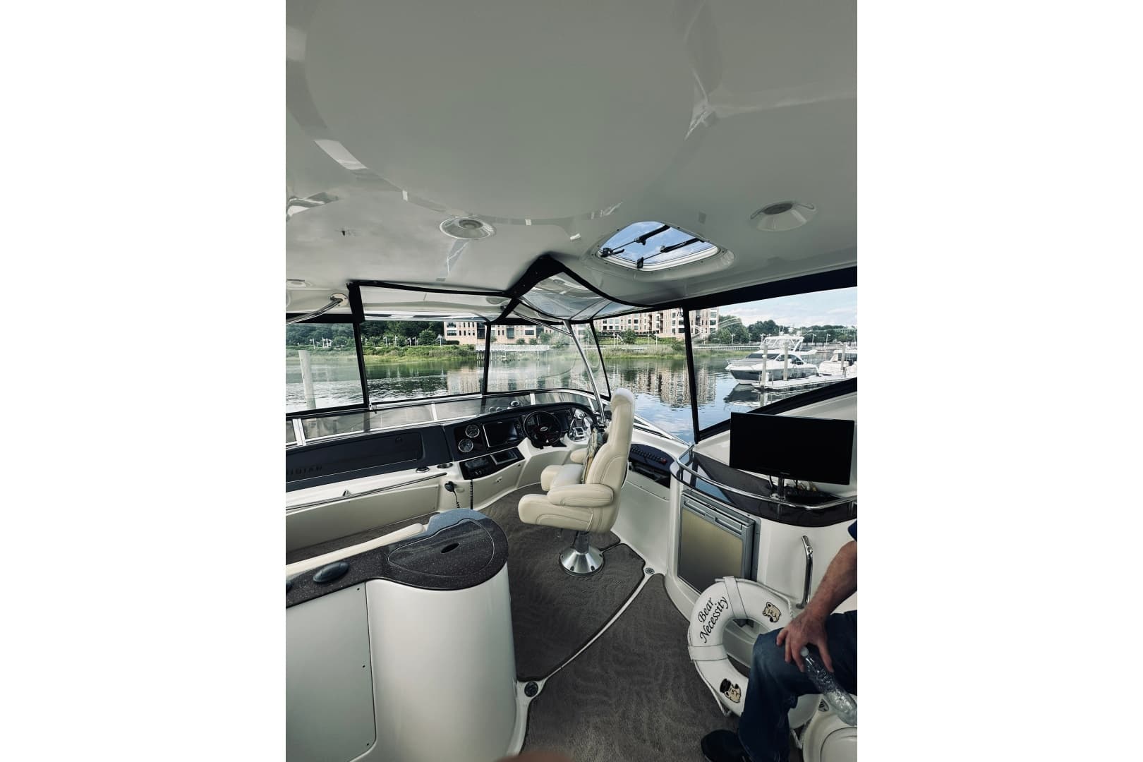 2012 Meridian 441 Sedan