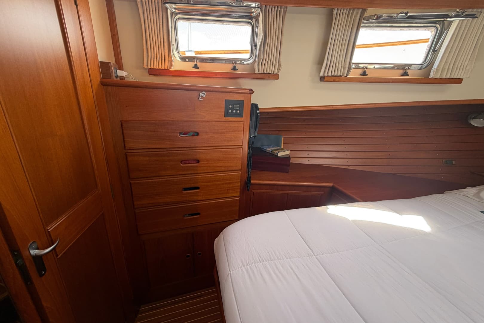 2003 Grand Banks 46 Europa
