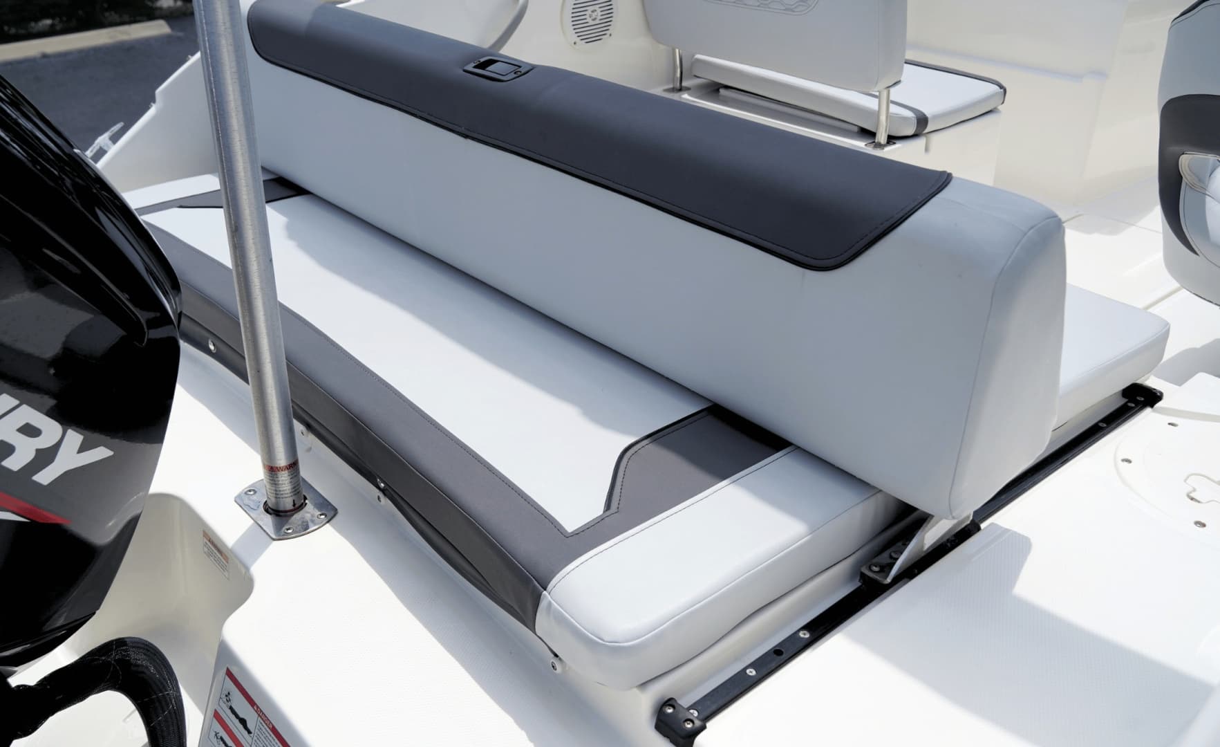 2024 Bayliner M19