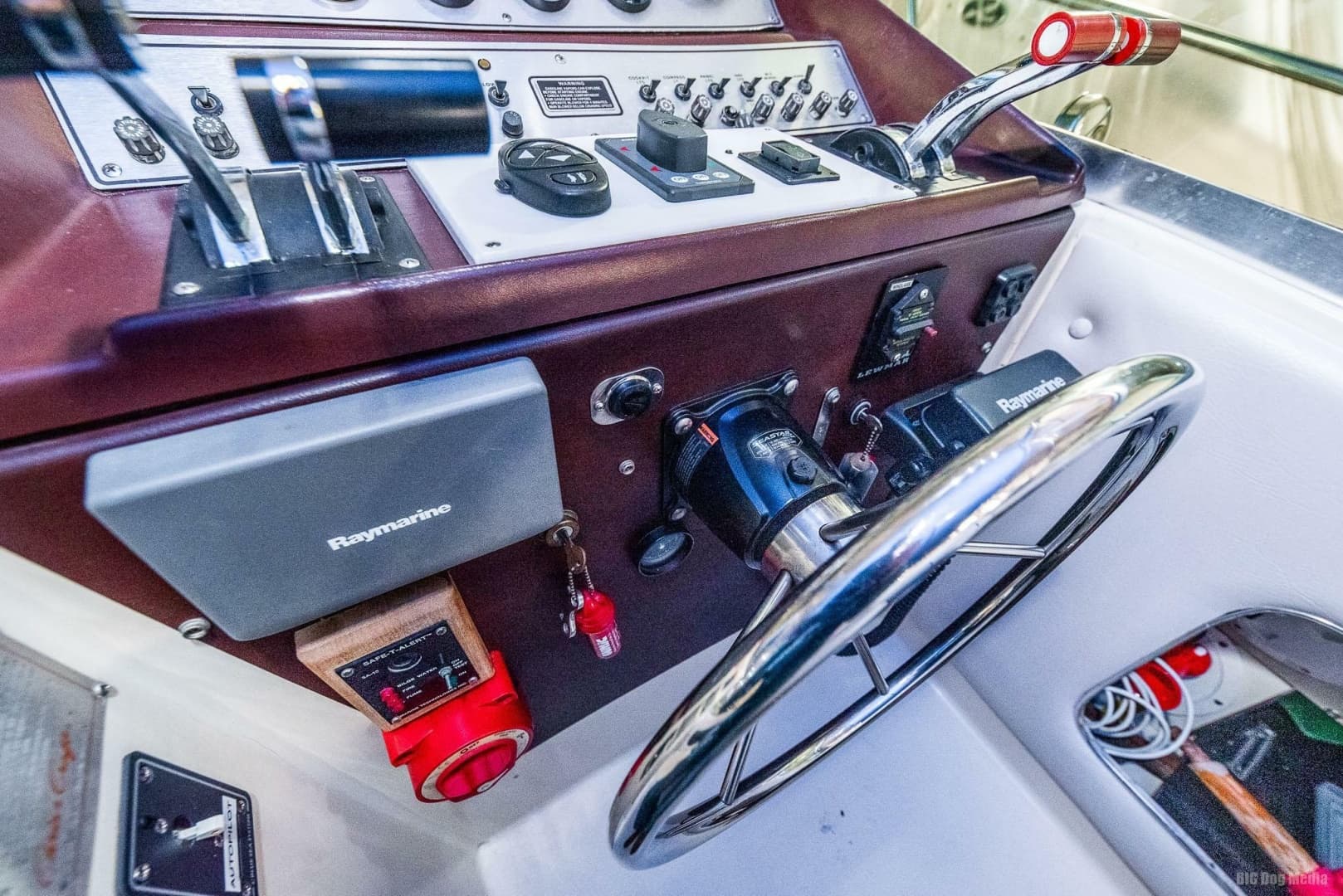 1985 Chris-Craft 