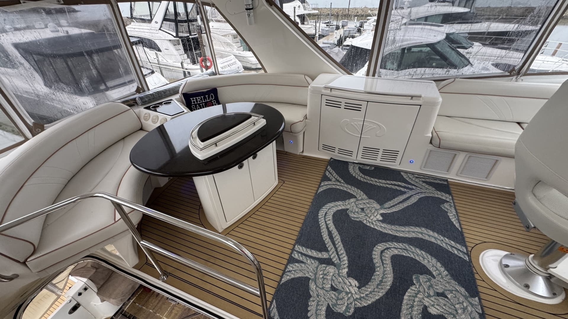 2009 Silverton 52 Ovation