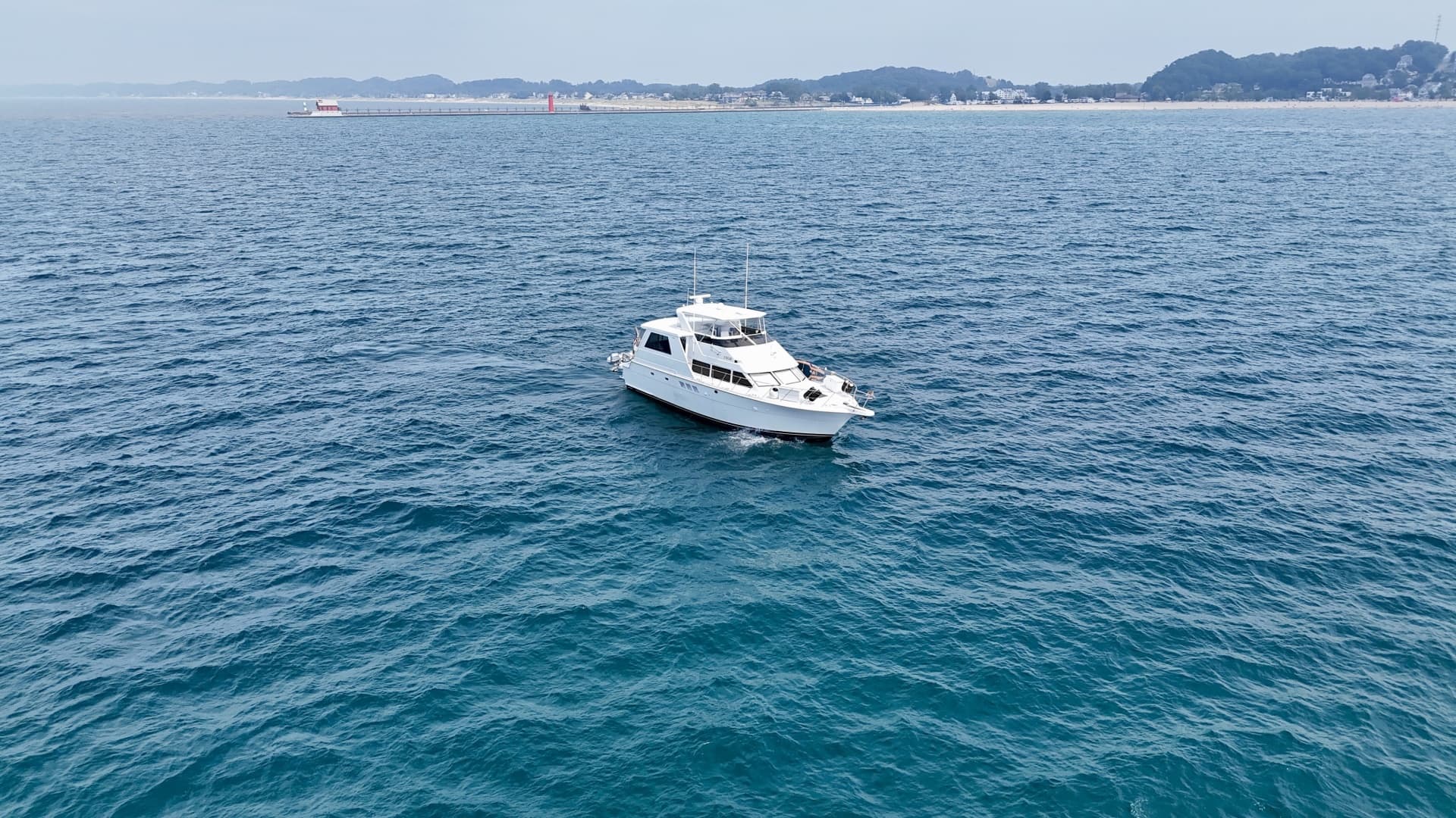1999 Hatteras 52 Cockpit Motor Yacht