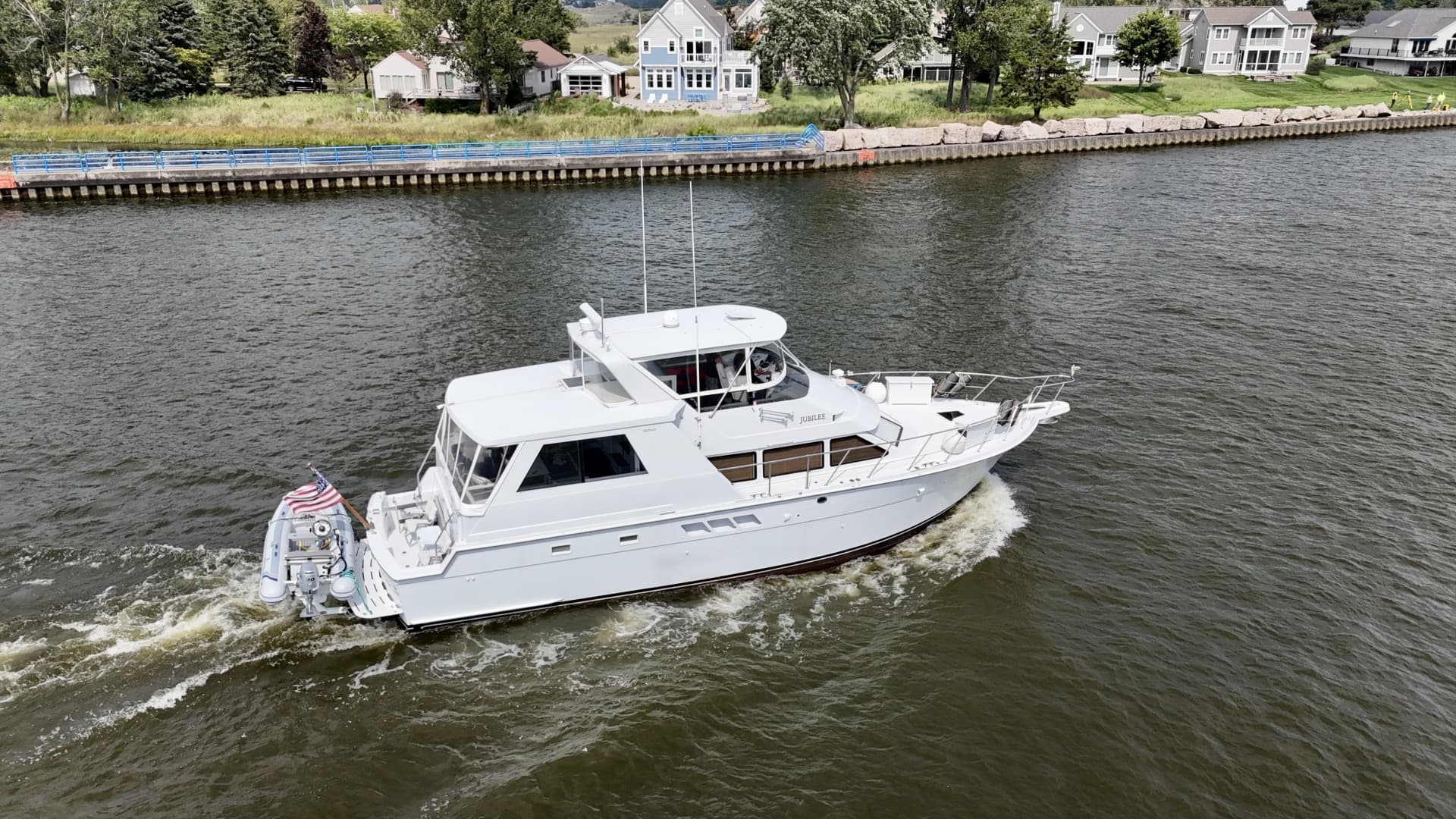 1999 Hatteras 52 Cockpit Motor Yacht
