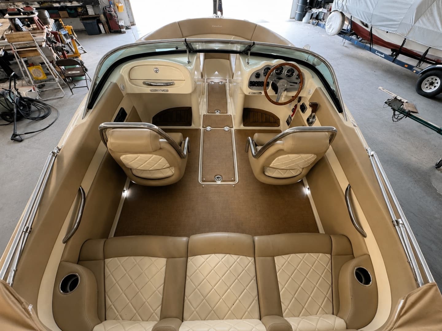 2016 Chris-Craft Carina 21