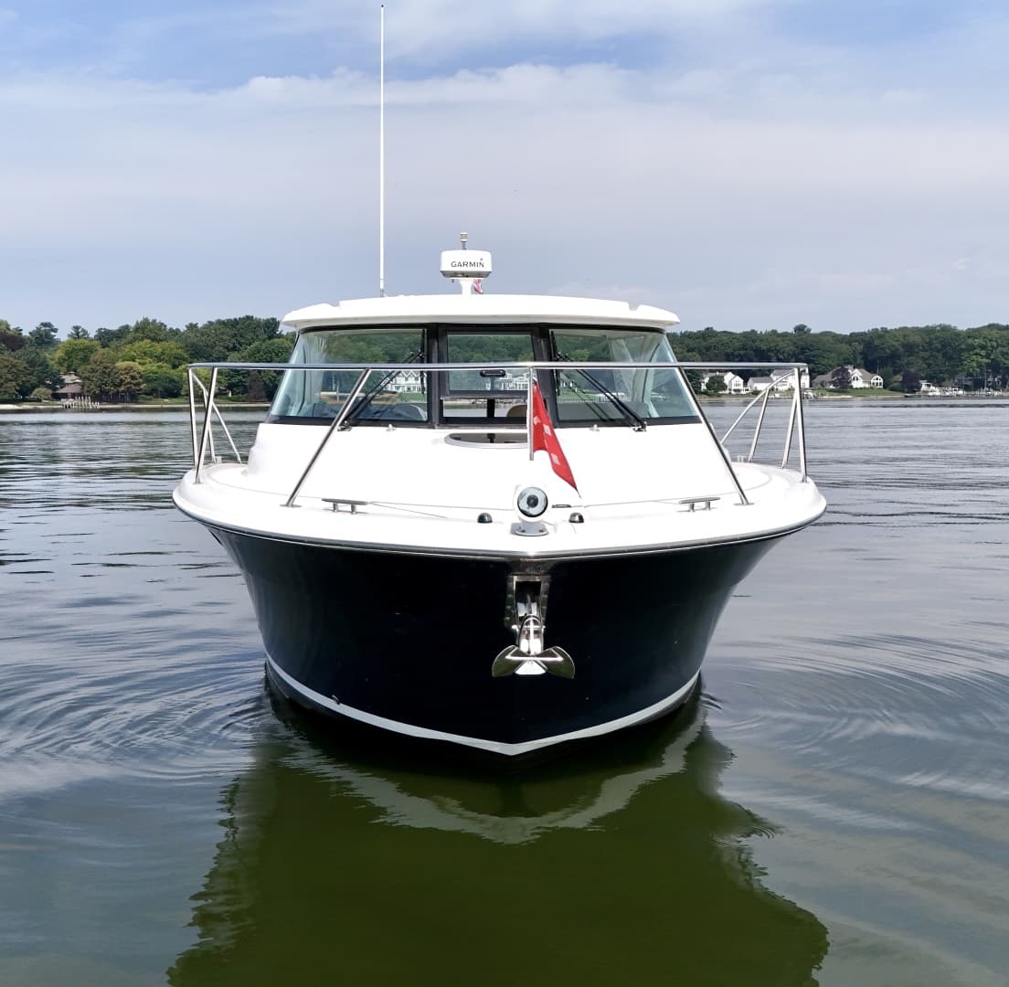 2015 Tiara Yachts 3100 Coronet
