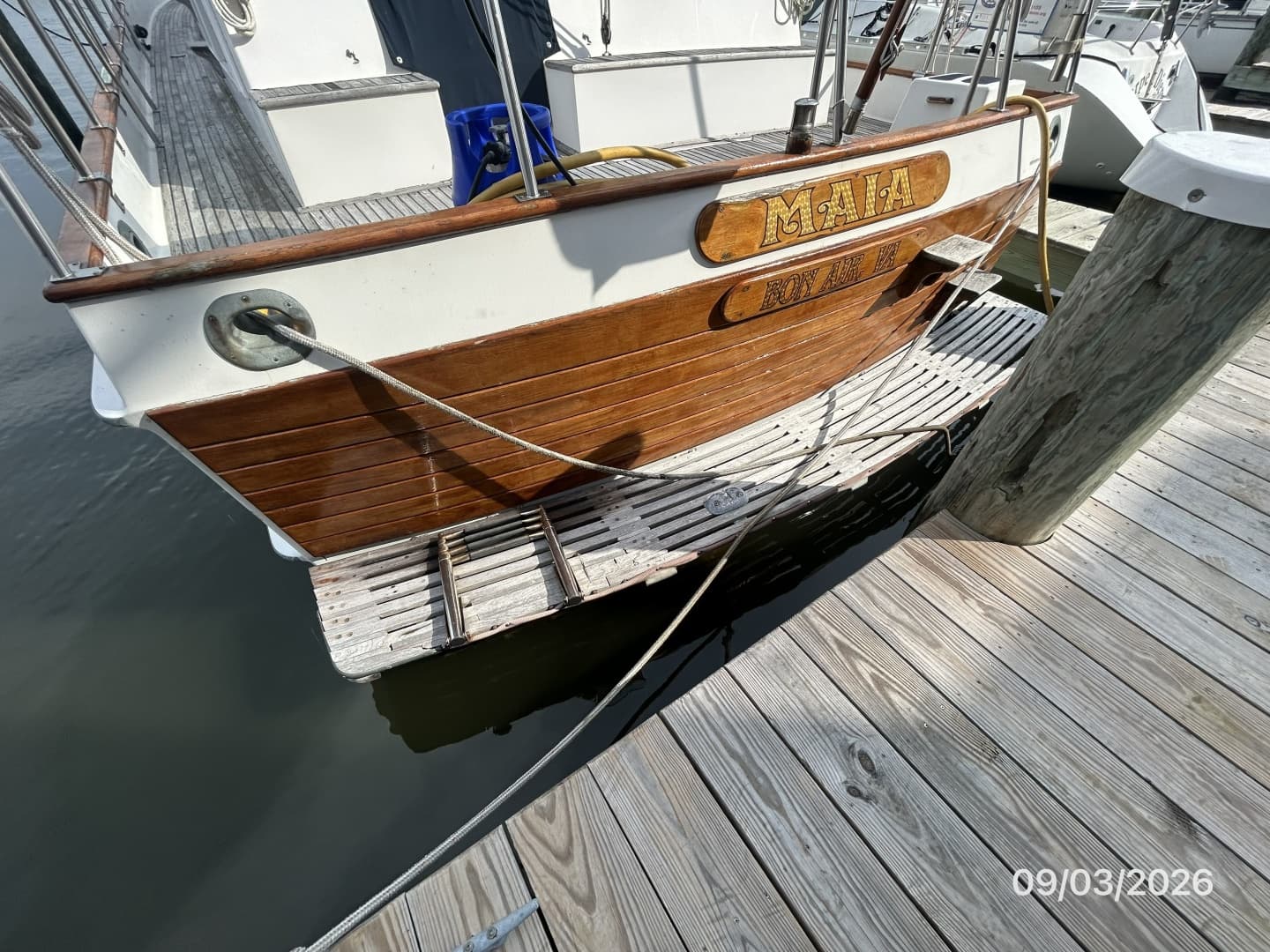 42' Grand Banks swimplatform
