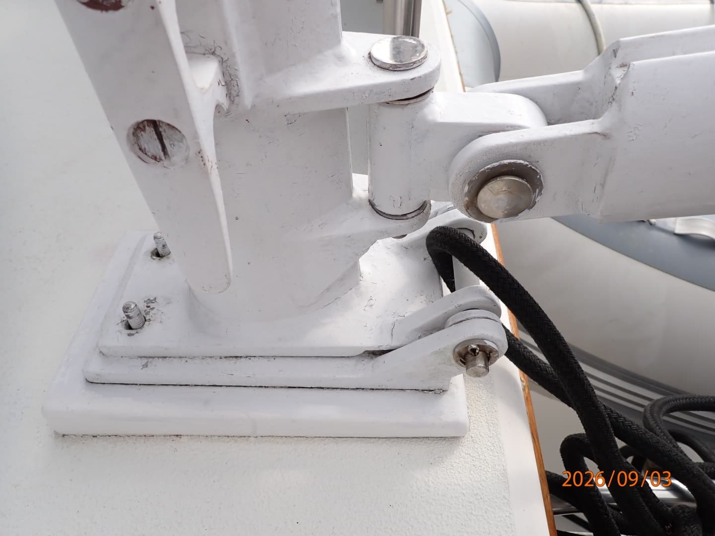 42' Grand Banks mast base hinge