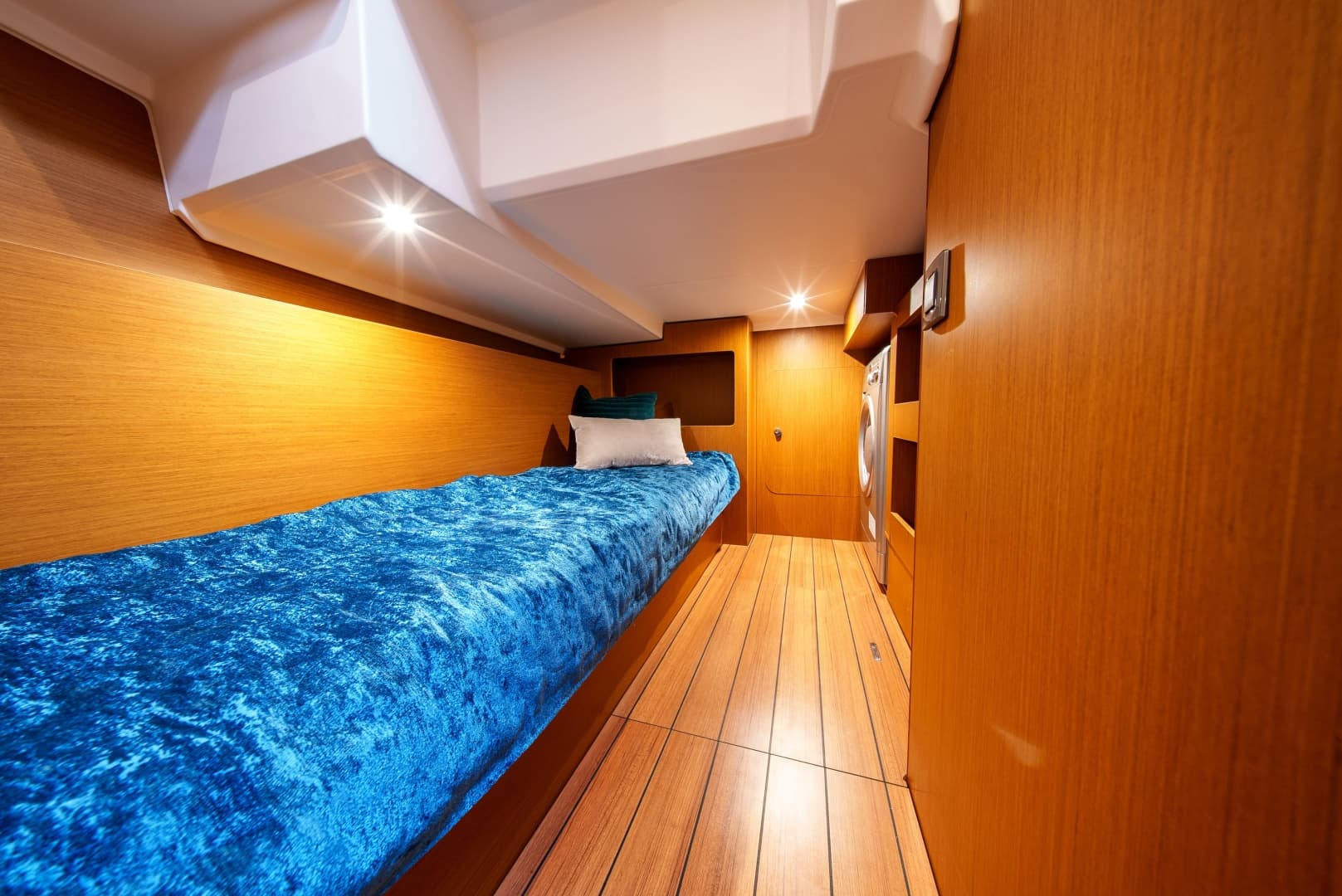 2026 Beneteau Swift Trawler 54