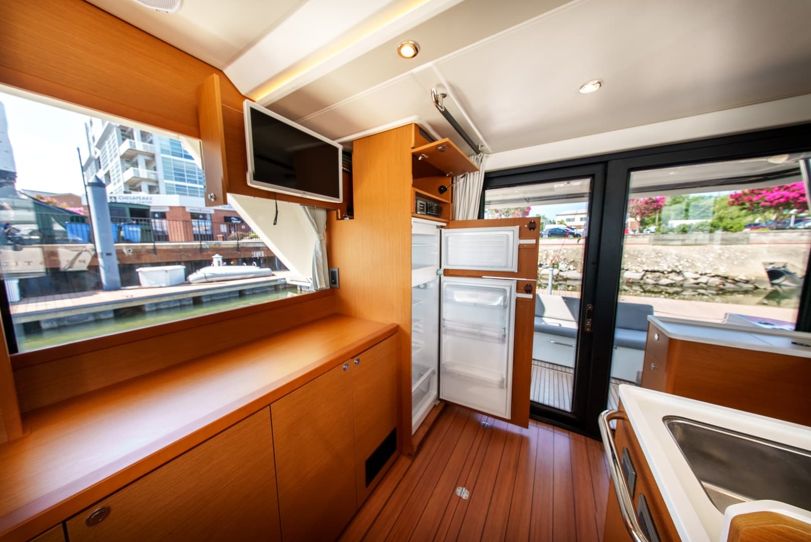 2026 Beneteau Swift Trawler 54