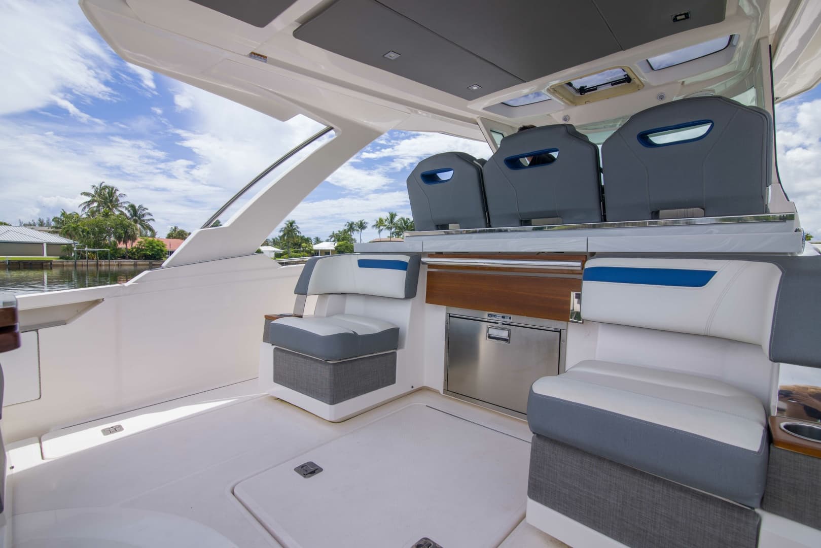 Tiara Yachts 38LS - One One