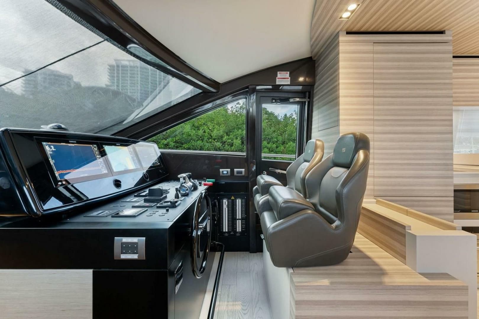 2020 Ferretti Yachts 670 Motoryacht