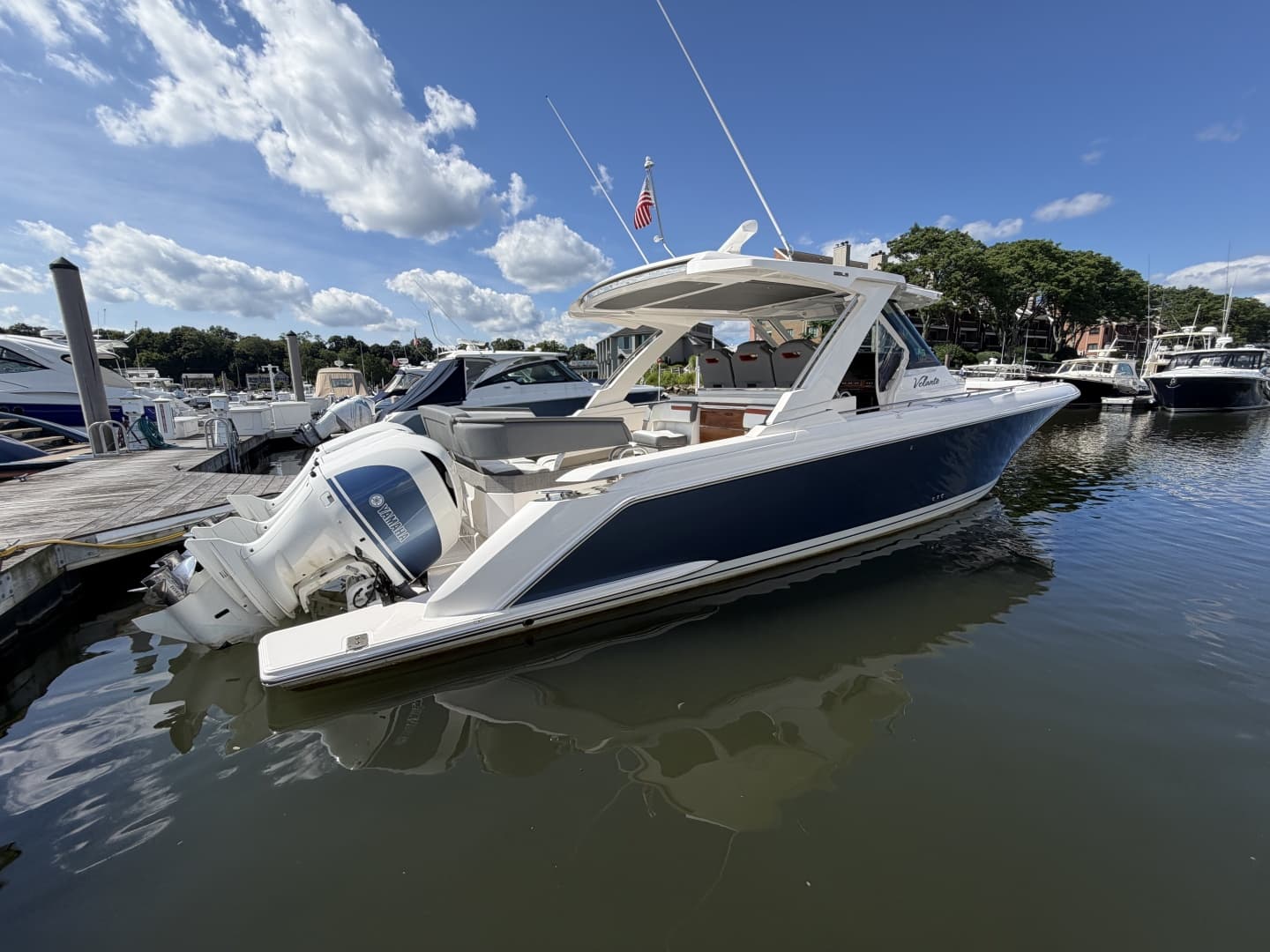 2019 Tiara Yachts 