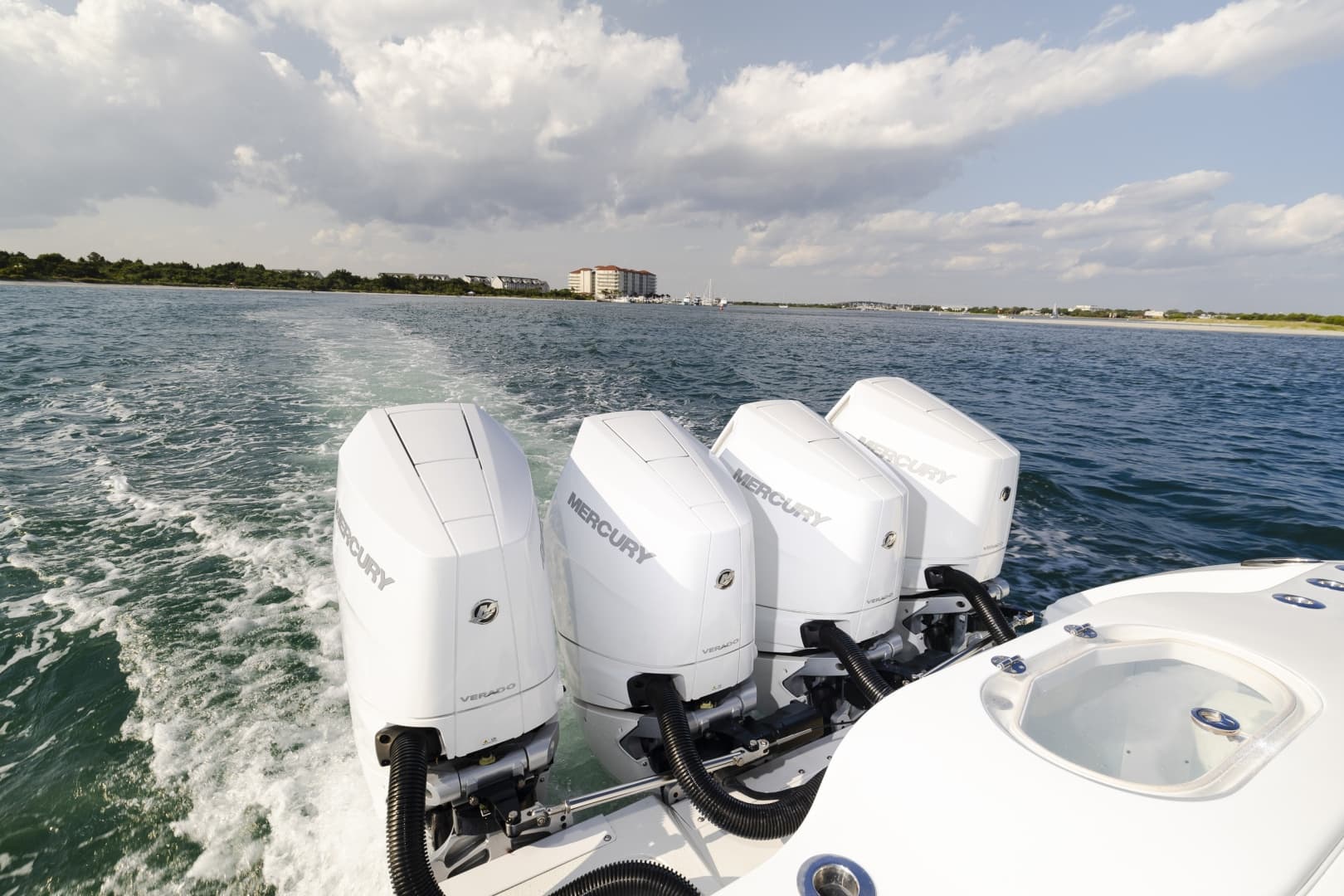 2017 Yellowfin 42 CC