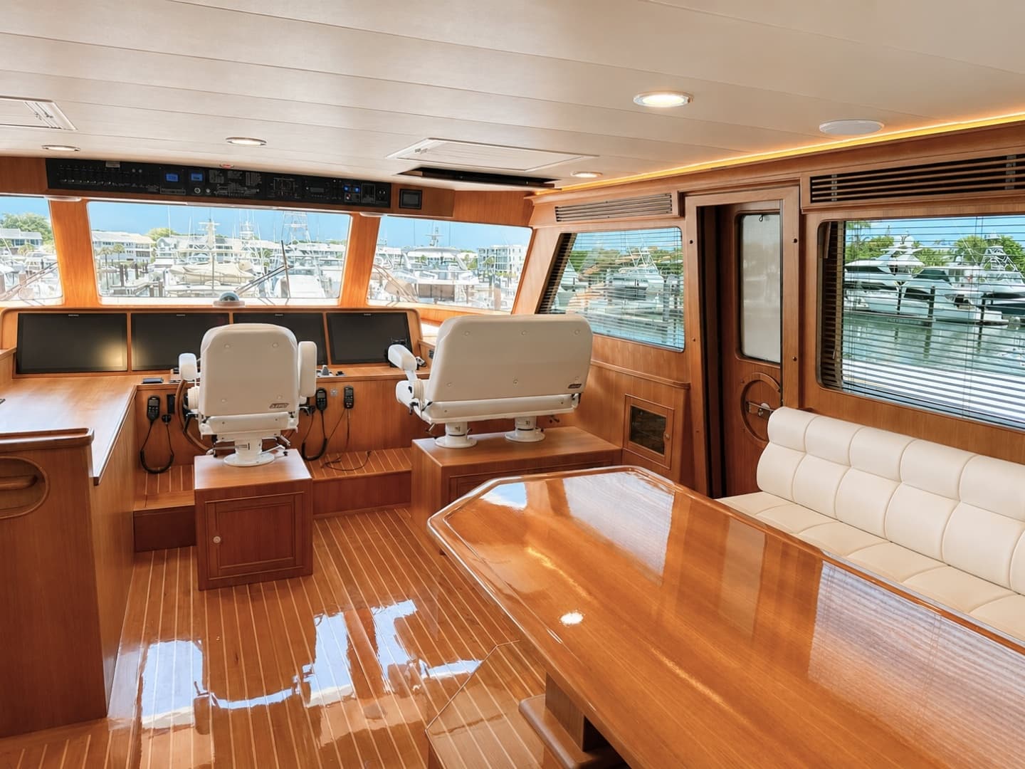2020 Marlow Explorer 70E-CB