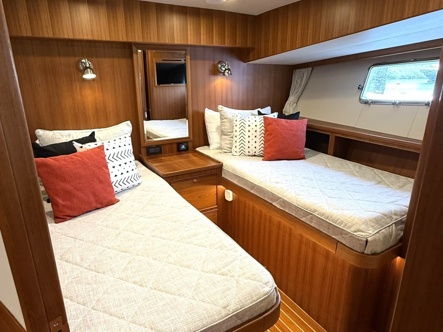 2020 Marlow Explorer 70E-CB