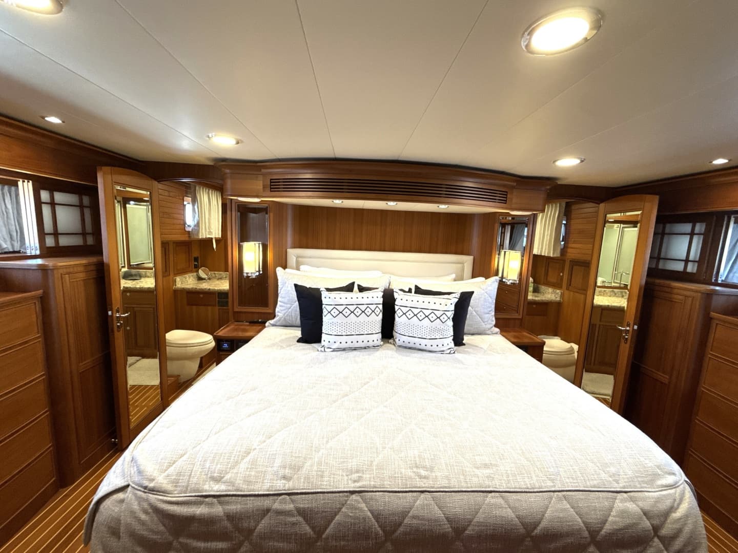 2020 Marlow Explorer 70E-CB