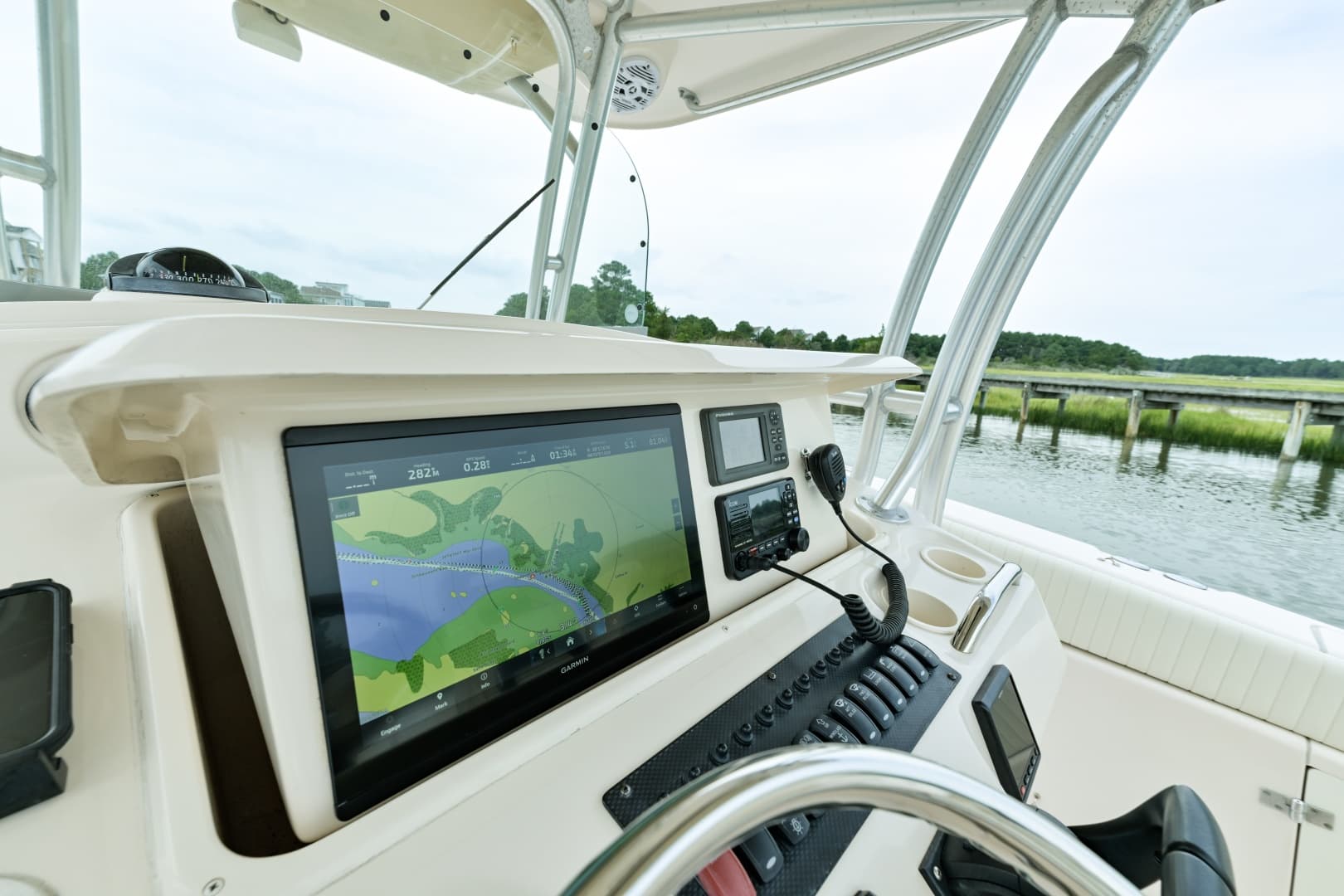 2008 Grady-White 306 Bimini
