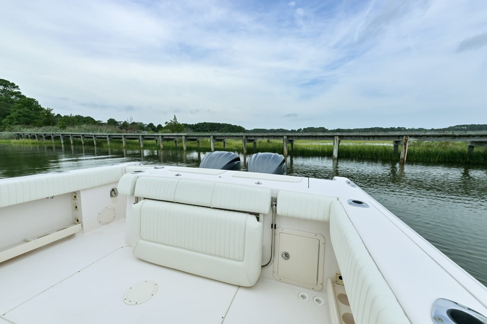 2008 Grady-White 306 Bimini