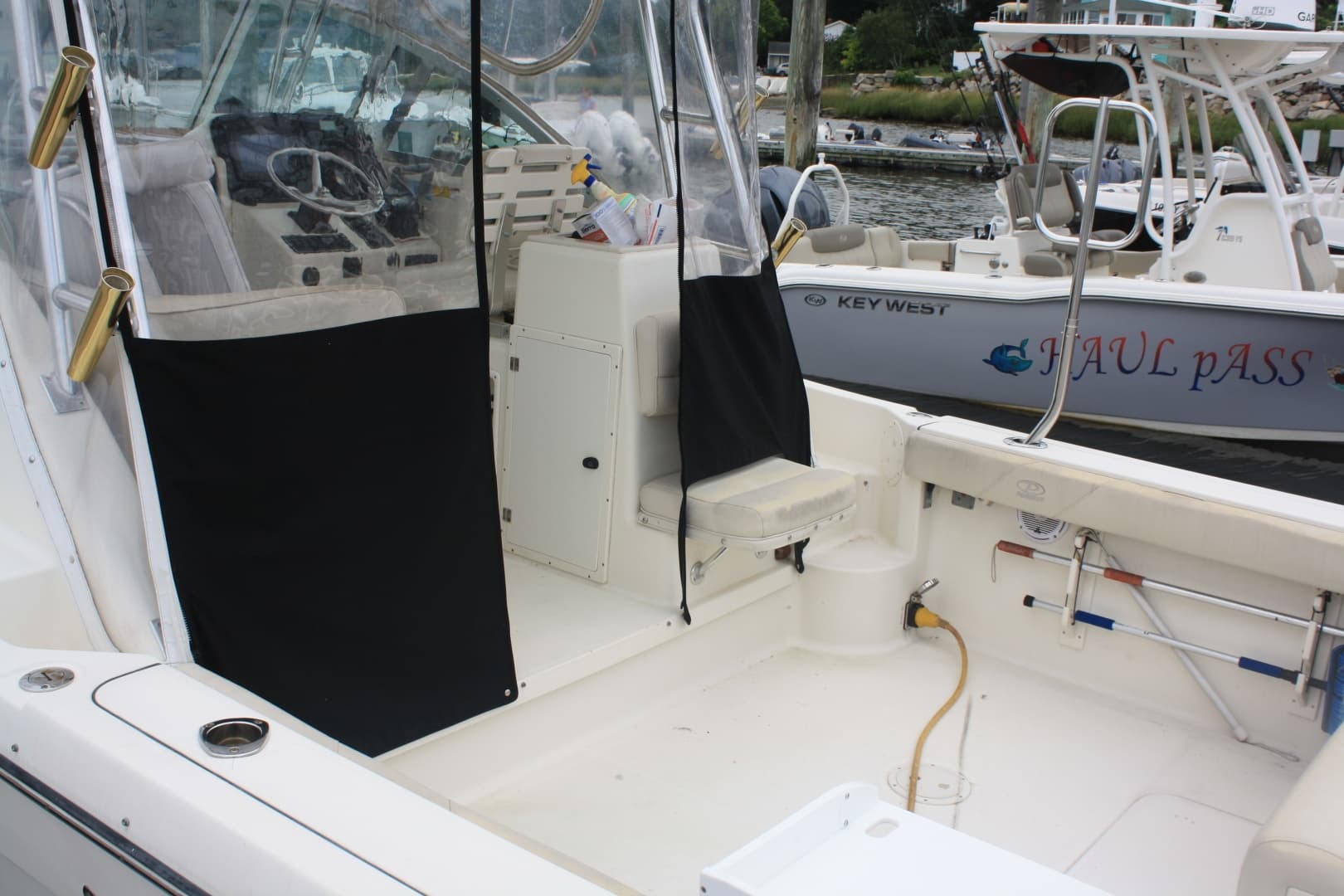 2003 Pursuit 3070 Express
