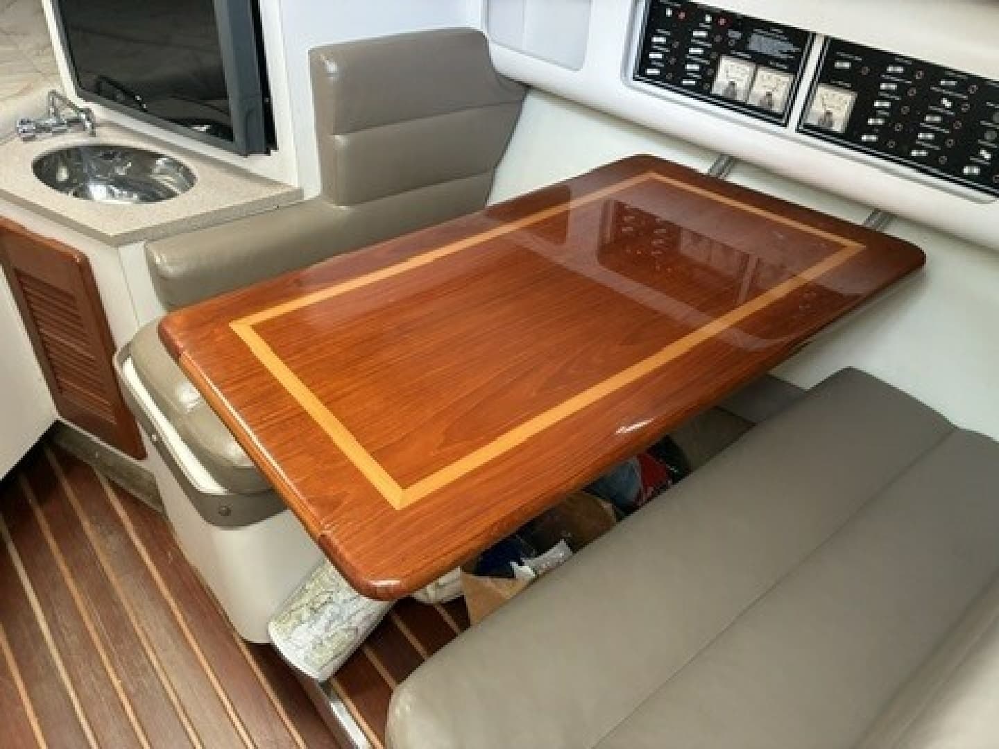 2003 Pursuit 3070 Express