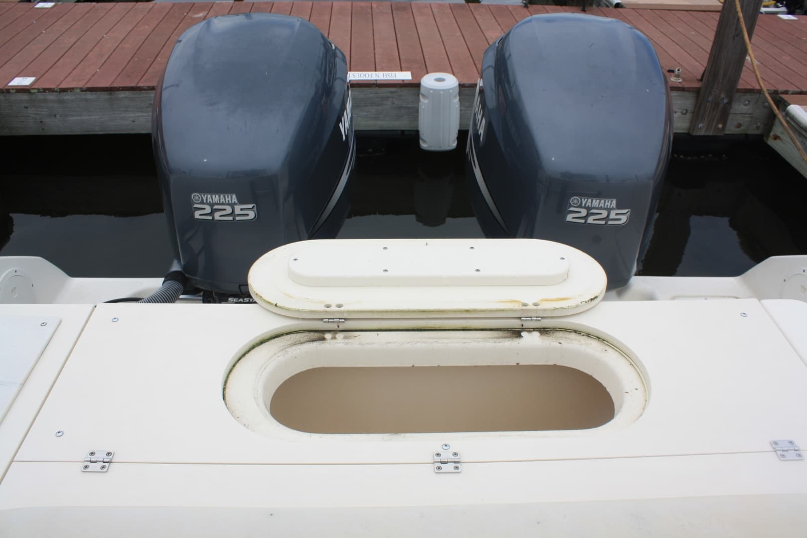 2003 Pursuit 3070 Express