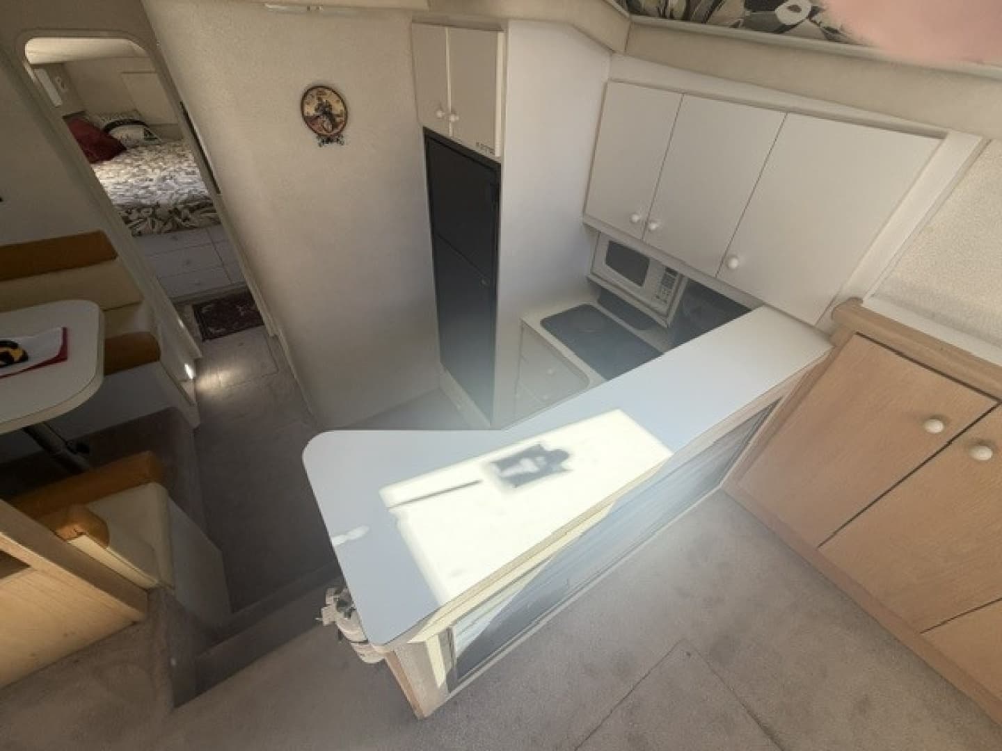 Salon starboard forward