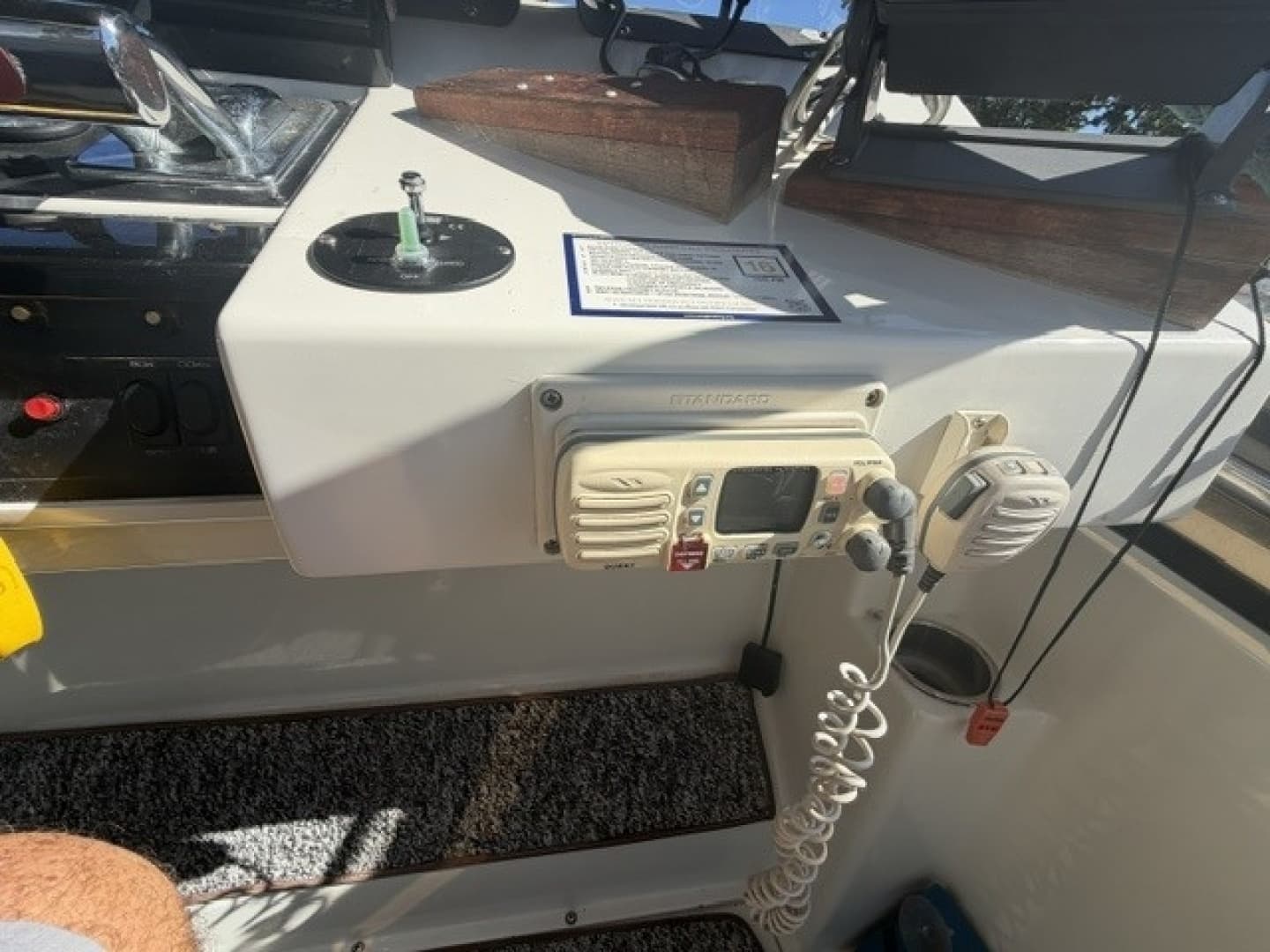 Standard Horizon VHF