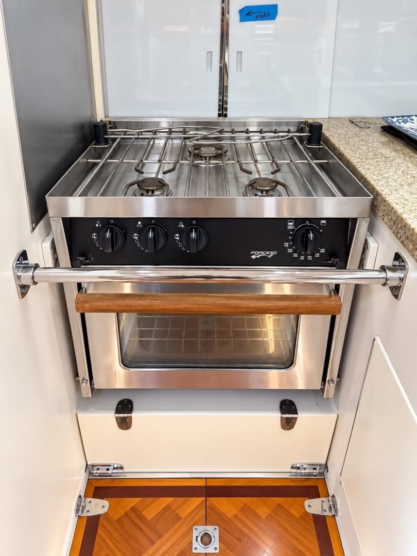 2011 Reliance 44