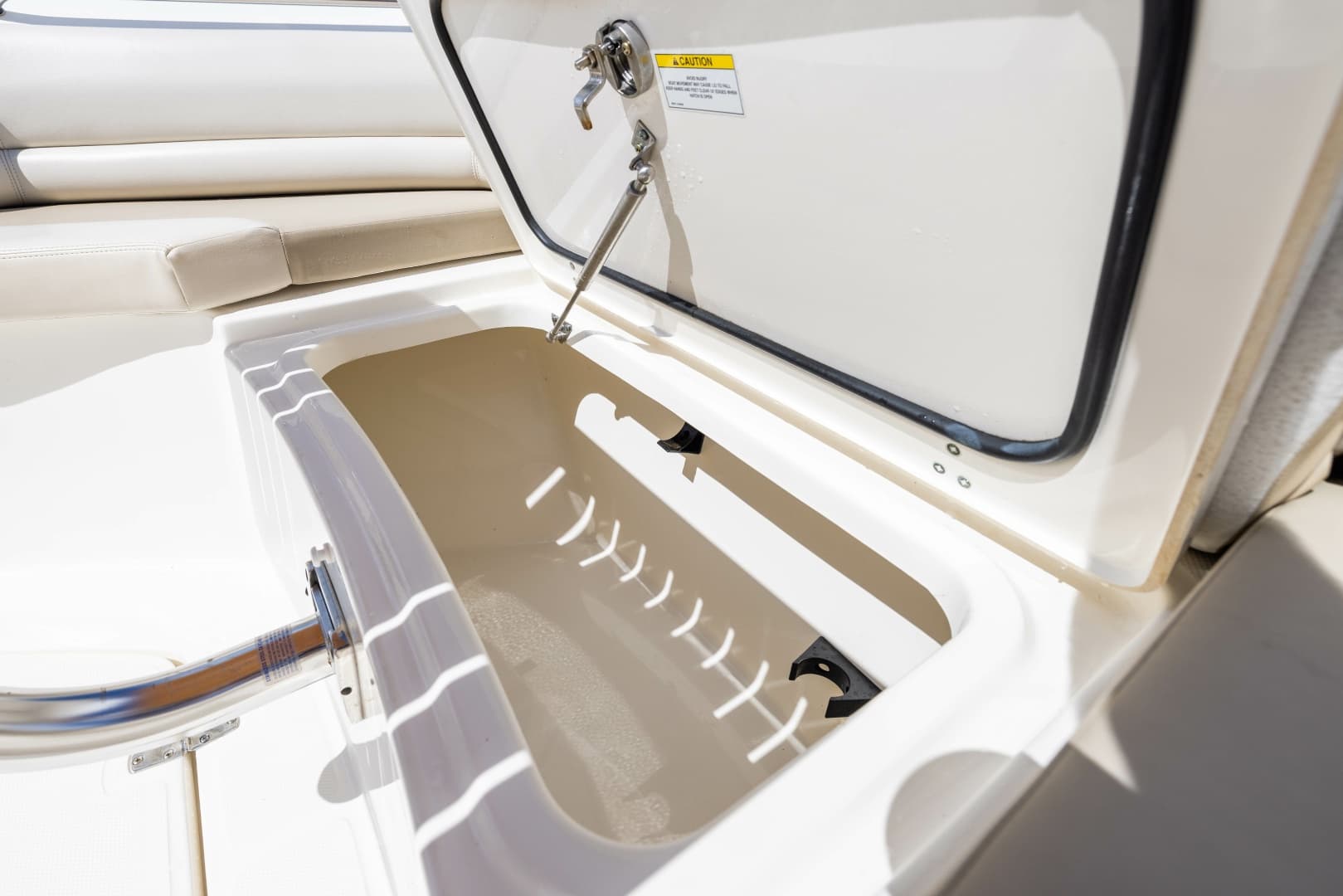 2024 Boston Whaler 330 Outrage