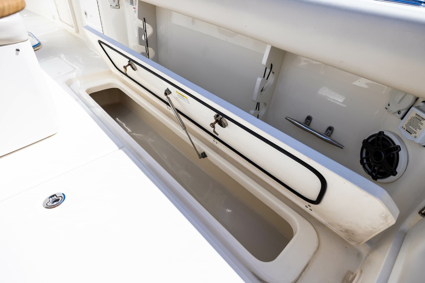 2024 Boston Whaler 330 Outrage