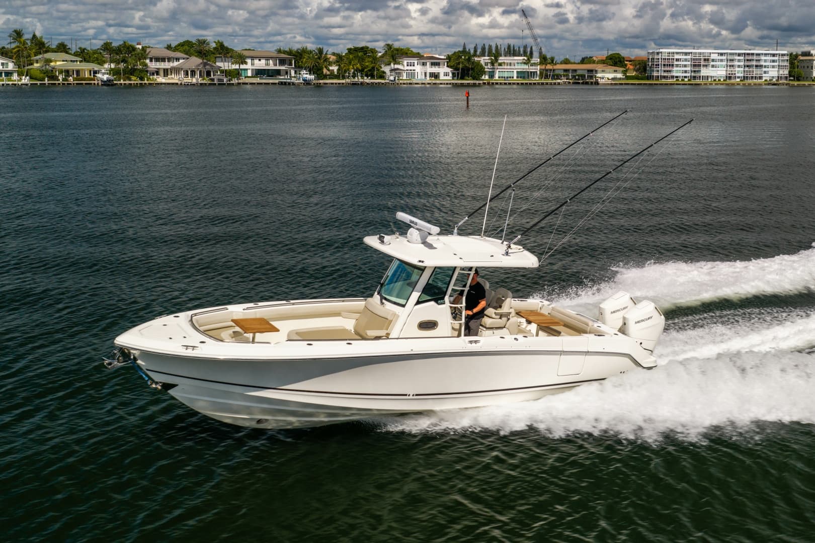 2024 Boston Whaler 330 Outrage