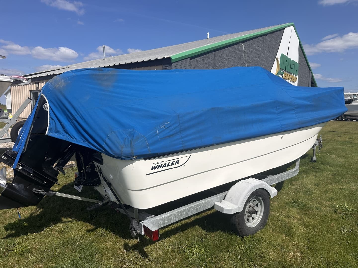 2015 Boston Whaler 170 Montauk